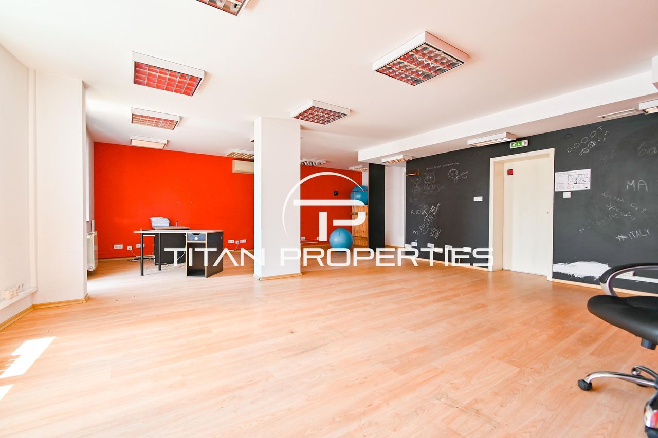 Дава се под наем Офис в София, Център - 110 кв.м за 880 € - Снимка #2
