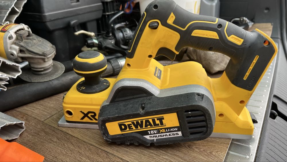 Rindea brushless DCP580 in stare ff buna