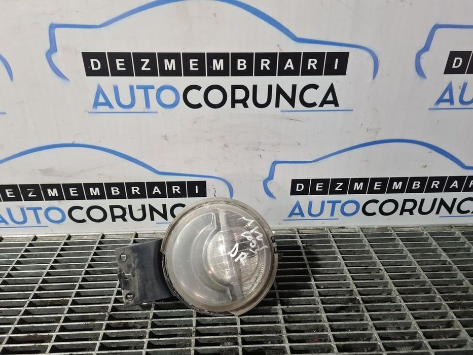 Proiector dreapta Mini Countryman 2010 - 2016 (1093) CRĂPAT