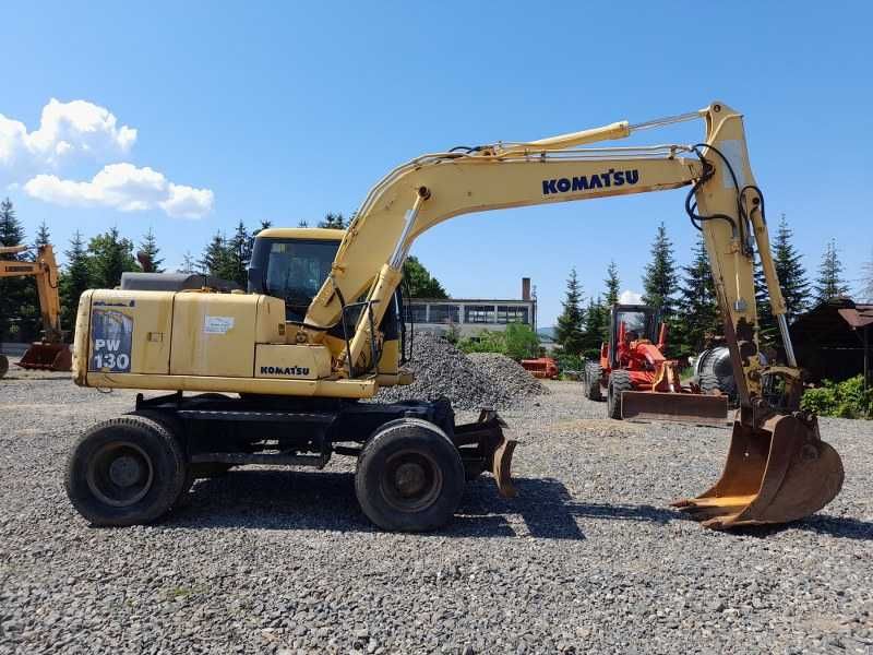 Exacavator pe roti Komatsu PW130, 13.9 tone, 2006