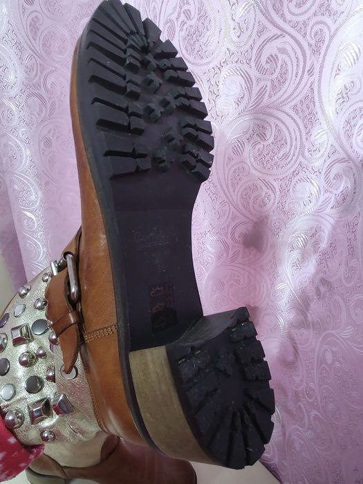 Vând cizme Cristhelen B piele naturală- mărimea 39