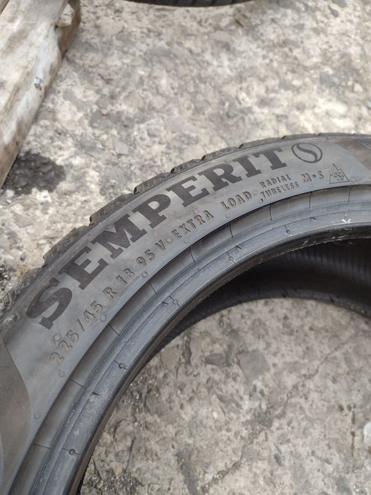 Почти нови 4бр.225/45/18 Semperit SG5 dot1823