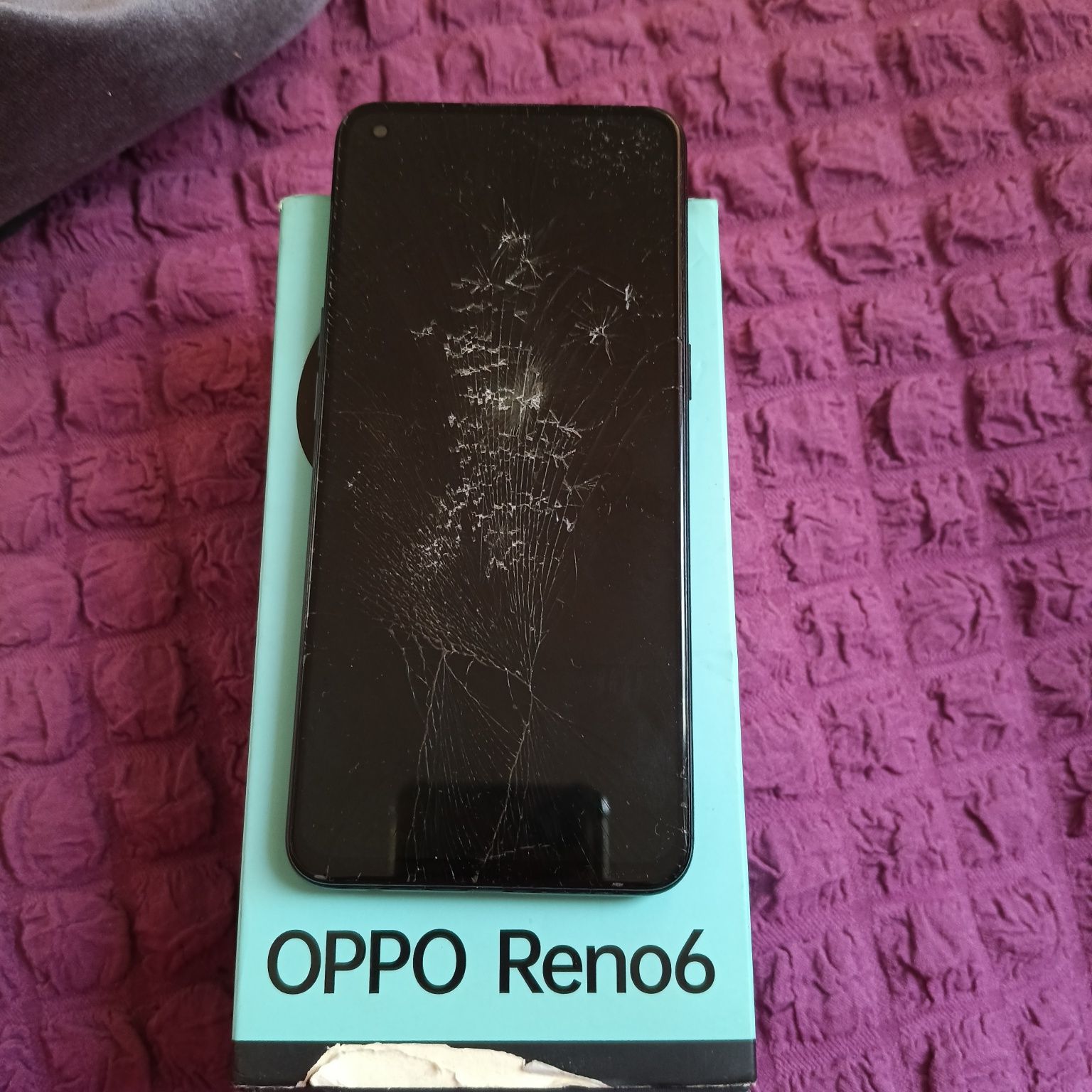 Продаю смартфон Орро