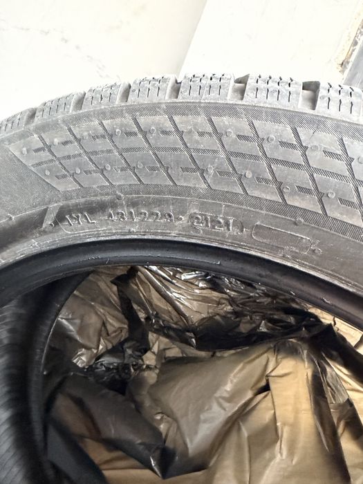 Продавам две зимни гуми Nokian WR Snowproof P