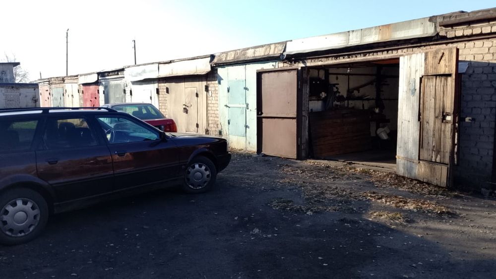Продам гараж район угольного