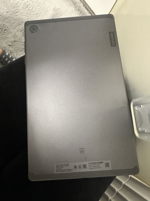 Tableta lenovo TB-X306F