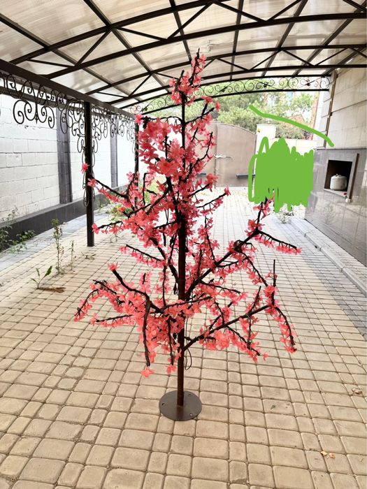 Светящее дерево, в хорошем состоянии