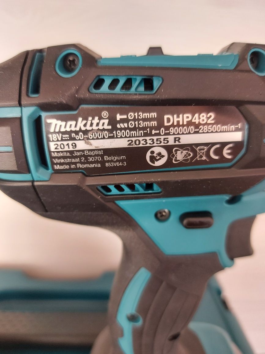 Нов комплект Makita DLX2131 18v