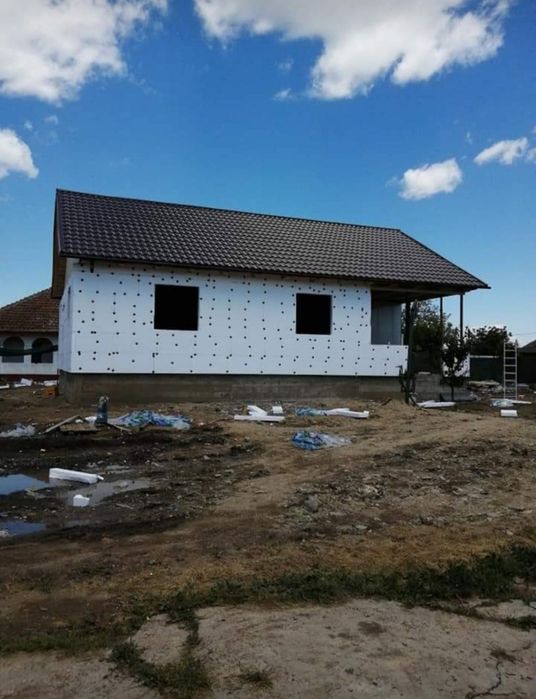 Cabane din lemn sau din profile metalice ori ce dimensiune