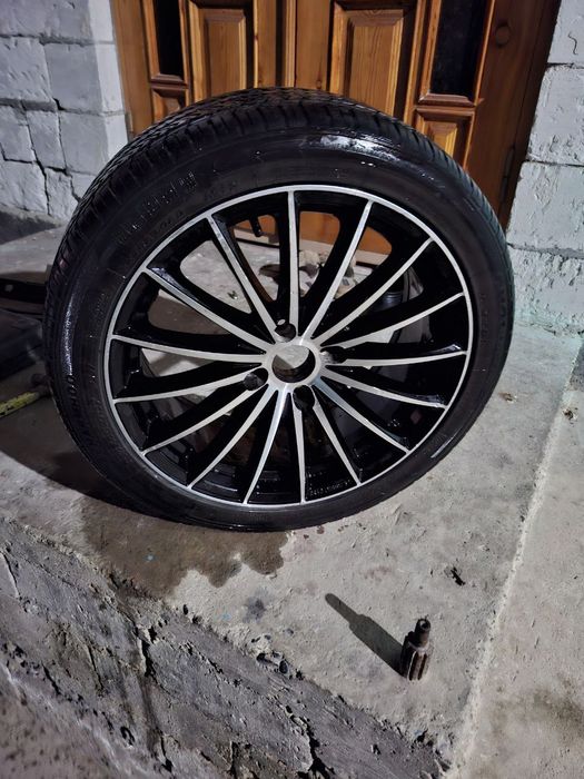 Diska 17 charmhoo balonda abmen xam bor nexiaga tushadigan diskaga