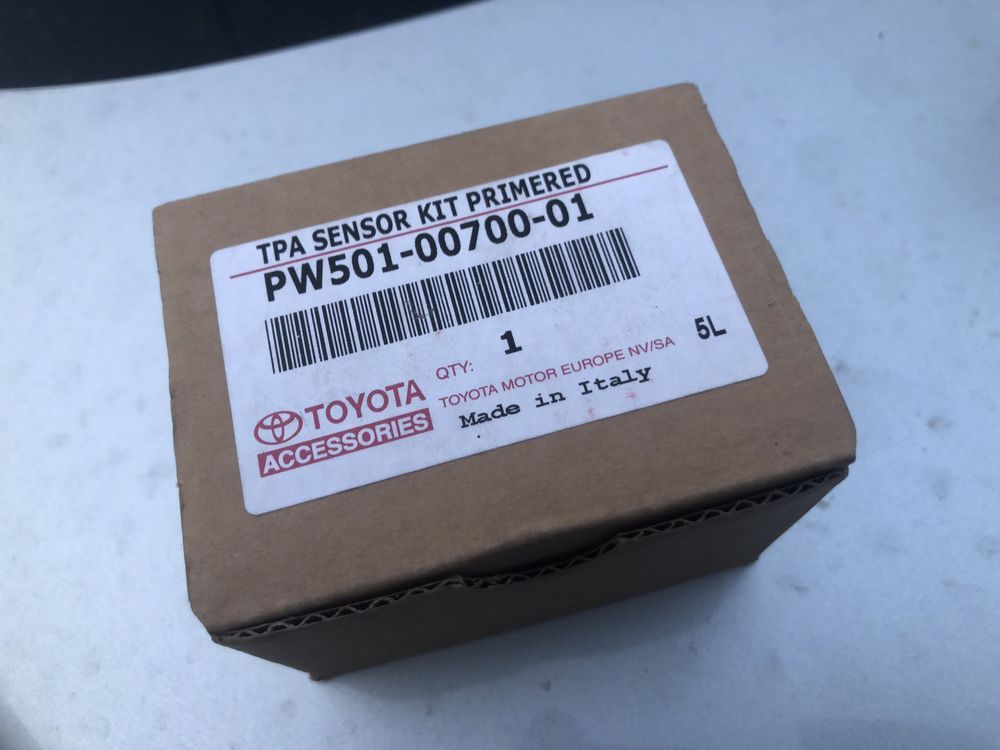 Датчики парктроников на Toyota Rav4