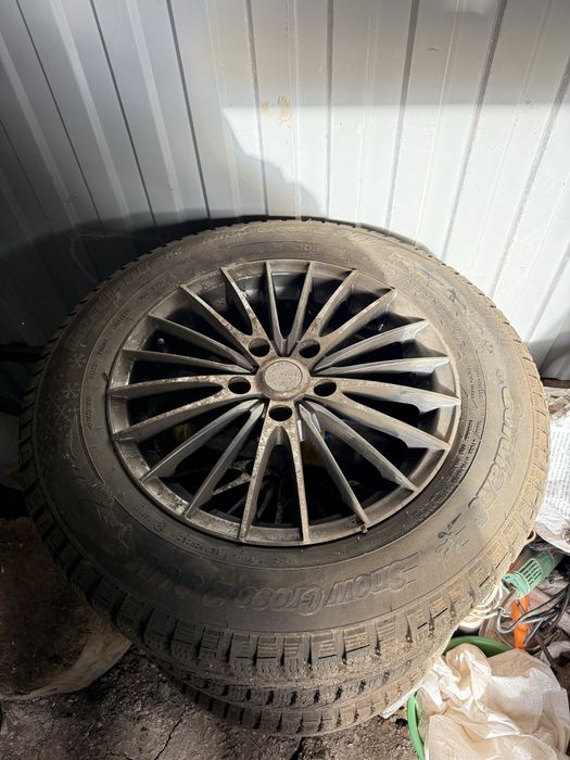 Зимний покрышка 205/65/16