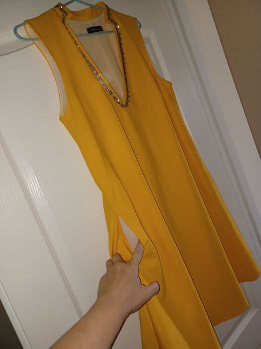 Vand rochie marimea 44