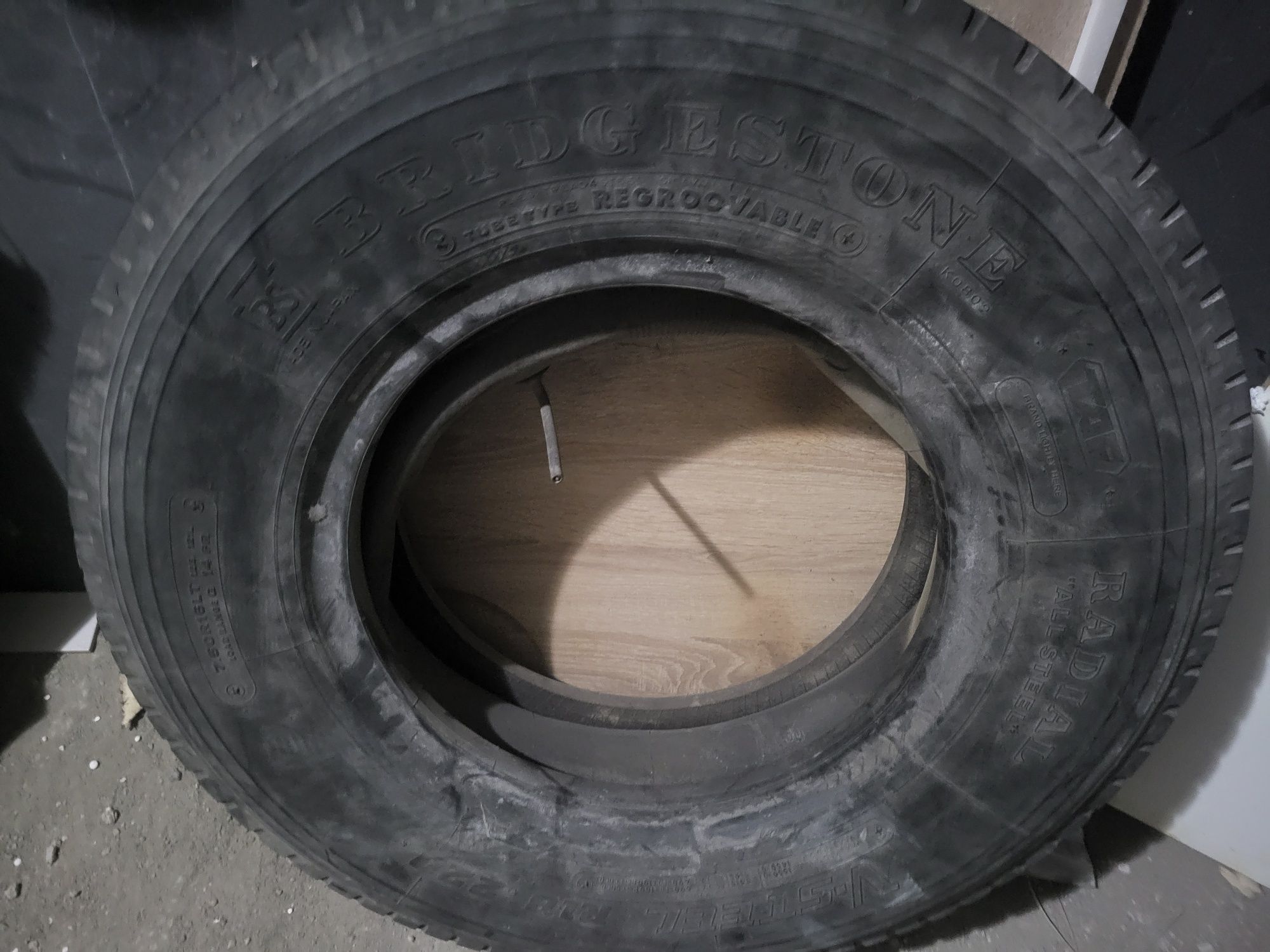 Продам летнюю шину BRIDGESTONE