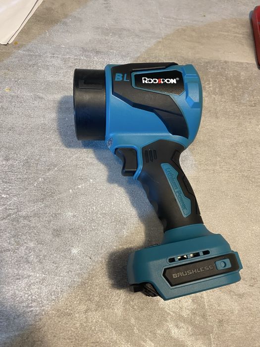 Suflanta / aspirator pt frunze sau curatenie