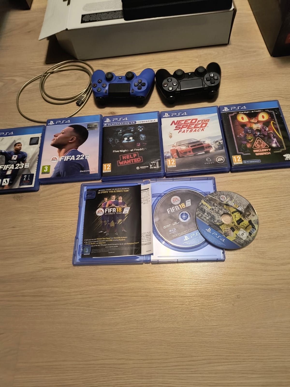 PlayStation 4 știm și 2 manete +volan Myria MG7400 + 6 jocuri