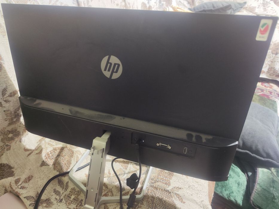 Монитор HP M24fe (разбит экран) — на запчасти или восстановление