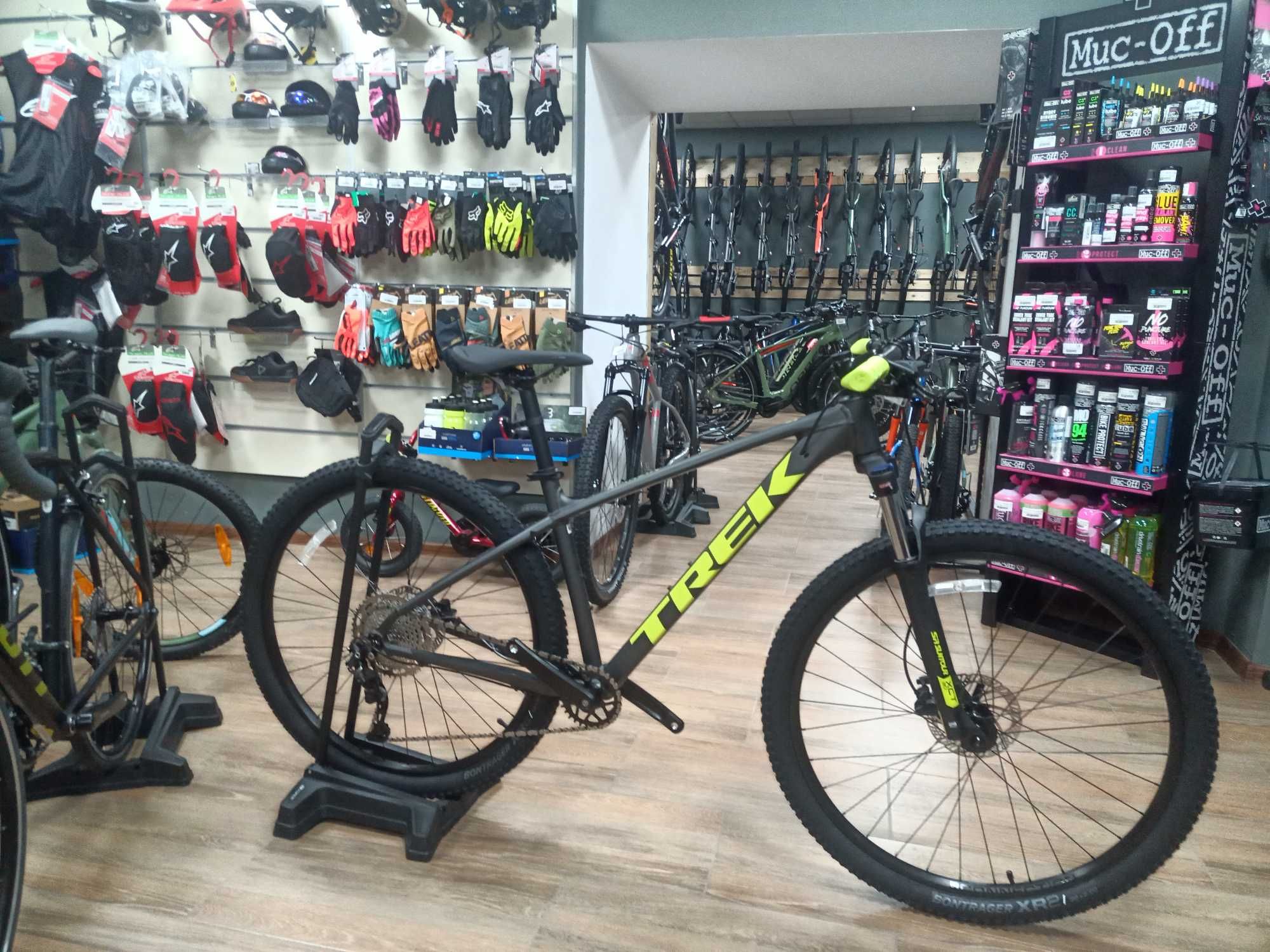 Bicicleta TREK Marlin 6 Gen2 marime ML - in stoc EST BIKE Funky Sports