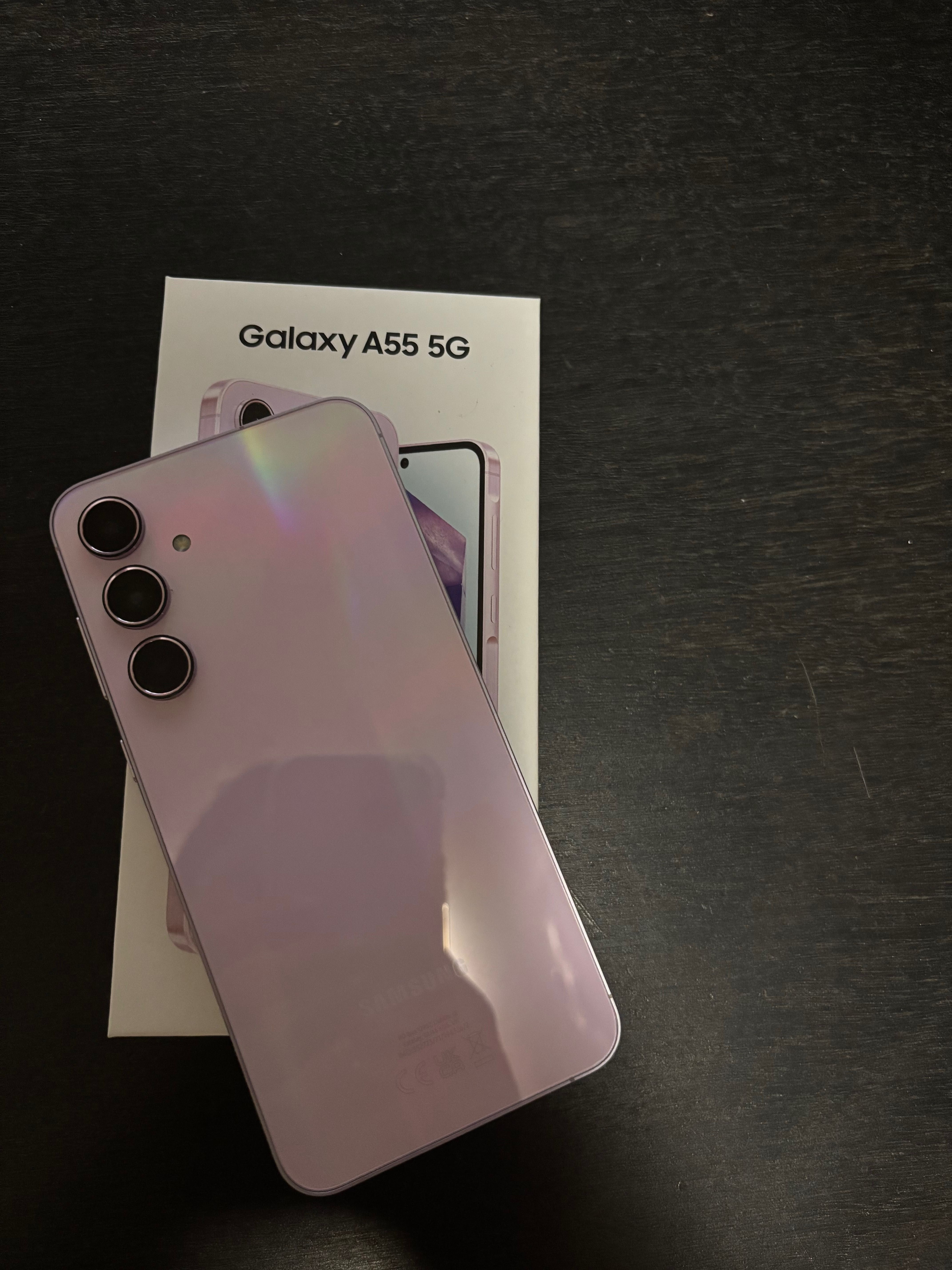 Продавам Samsung Galaksi A55