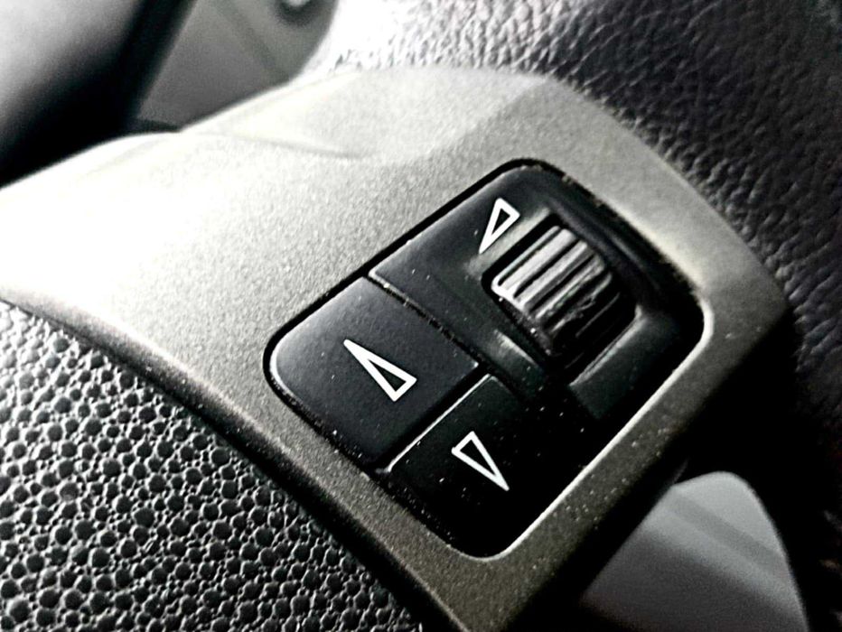 Vand sau schimb opel zafira