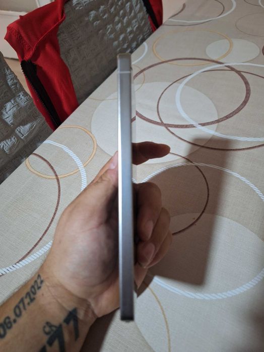 Продавам Samsung S25 Ultra 256