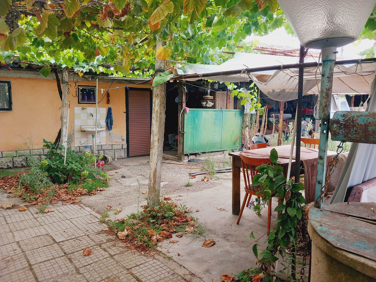 Продава се Къща в Пловдив, Център - 100 кв.м за 550 €/кв.м - Снимка #2