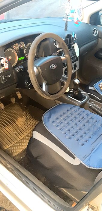 Vand ford focus , 1,6 diesel , anul 2007.