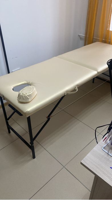 Продам новую кушетку