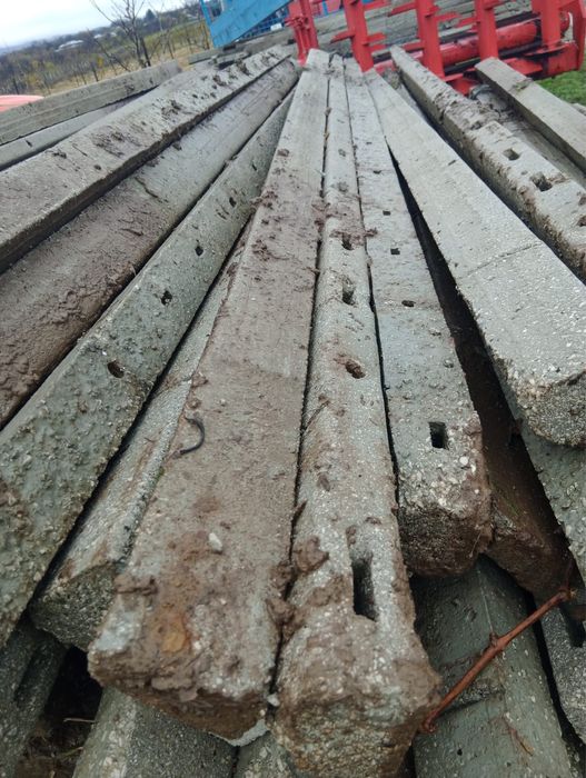 Vând spalieri de vie din beton