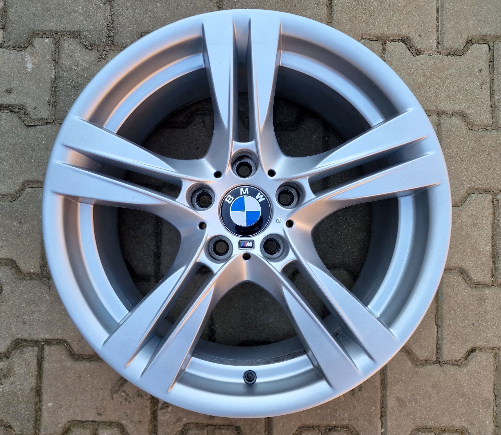 Jante BMW M pe 18 BMW 5 F10 3 F30 X1 X3 7 F01 anvelope roti  jenti