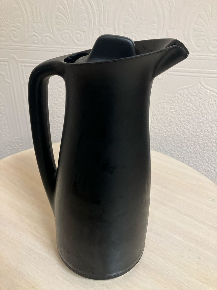 Кувшин tupperware 1л