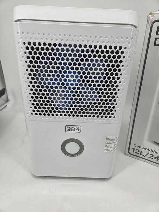 Влагоабсорбатор Black & Decker BXDH12E, 12 л/ден, Резервоар 1,8 л, Неп