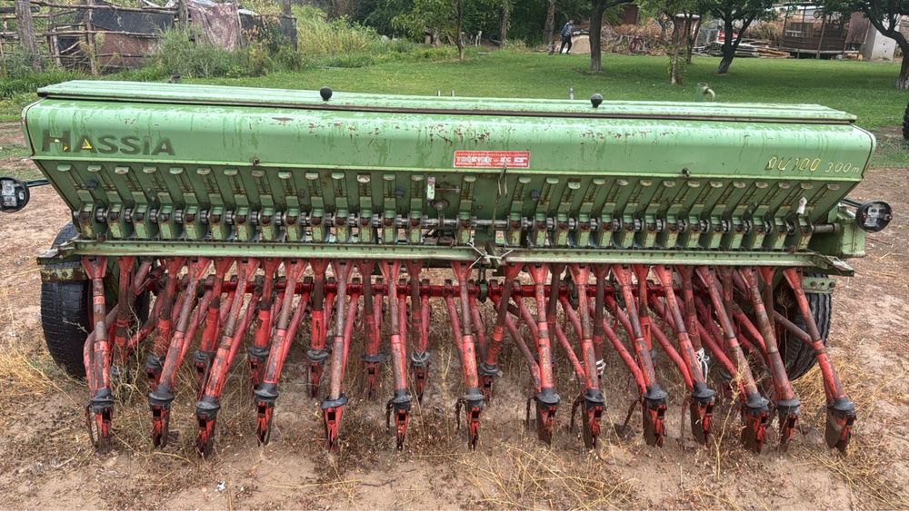 Зернотравяная сеялка Hassia DU 100