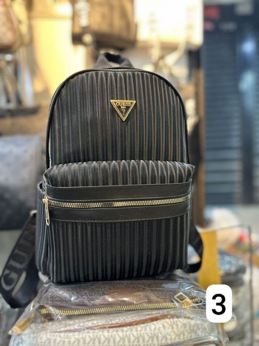 Ghiozdane dama, modele diferite