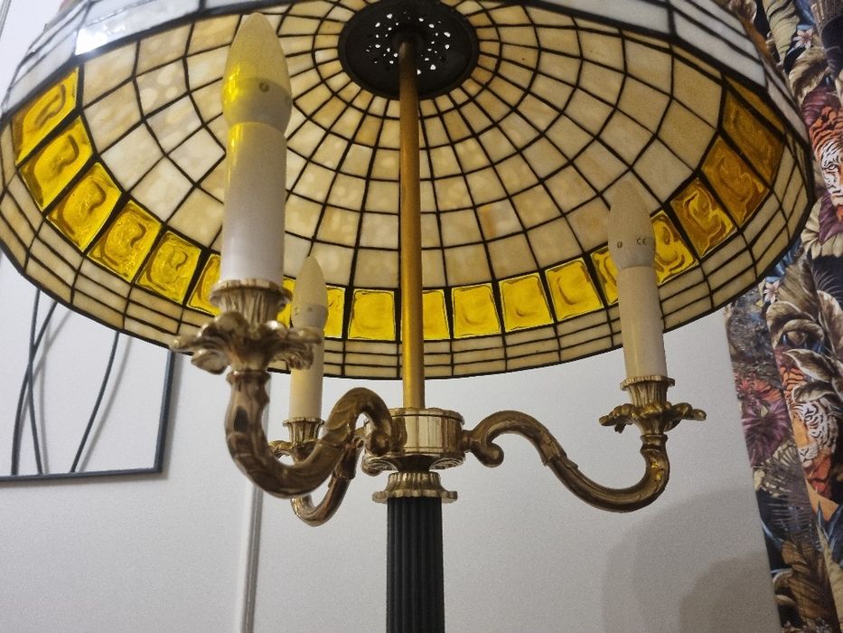 Lampa vintage cu postament de bronz masiv