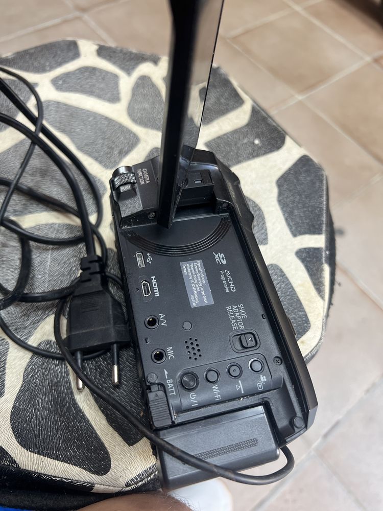 Камера panasonic hc-v777 ful HD