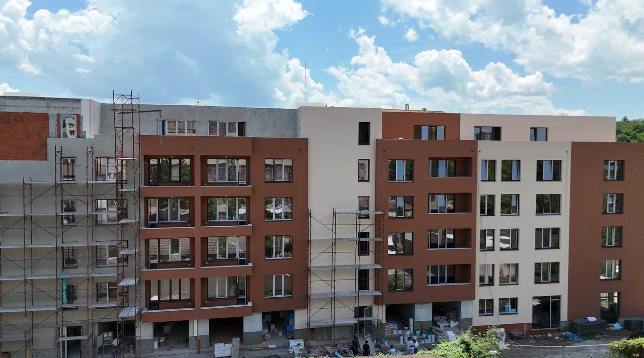 Продава се Тристаен апартамент в Велико Търново, Бузлуджа - 80 кв.м за 1170 €/кв.м - Снимка #4