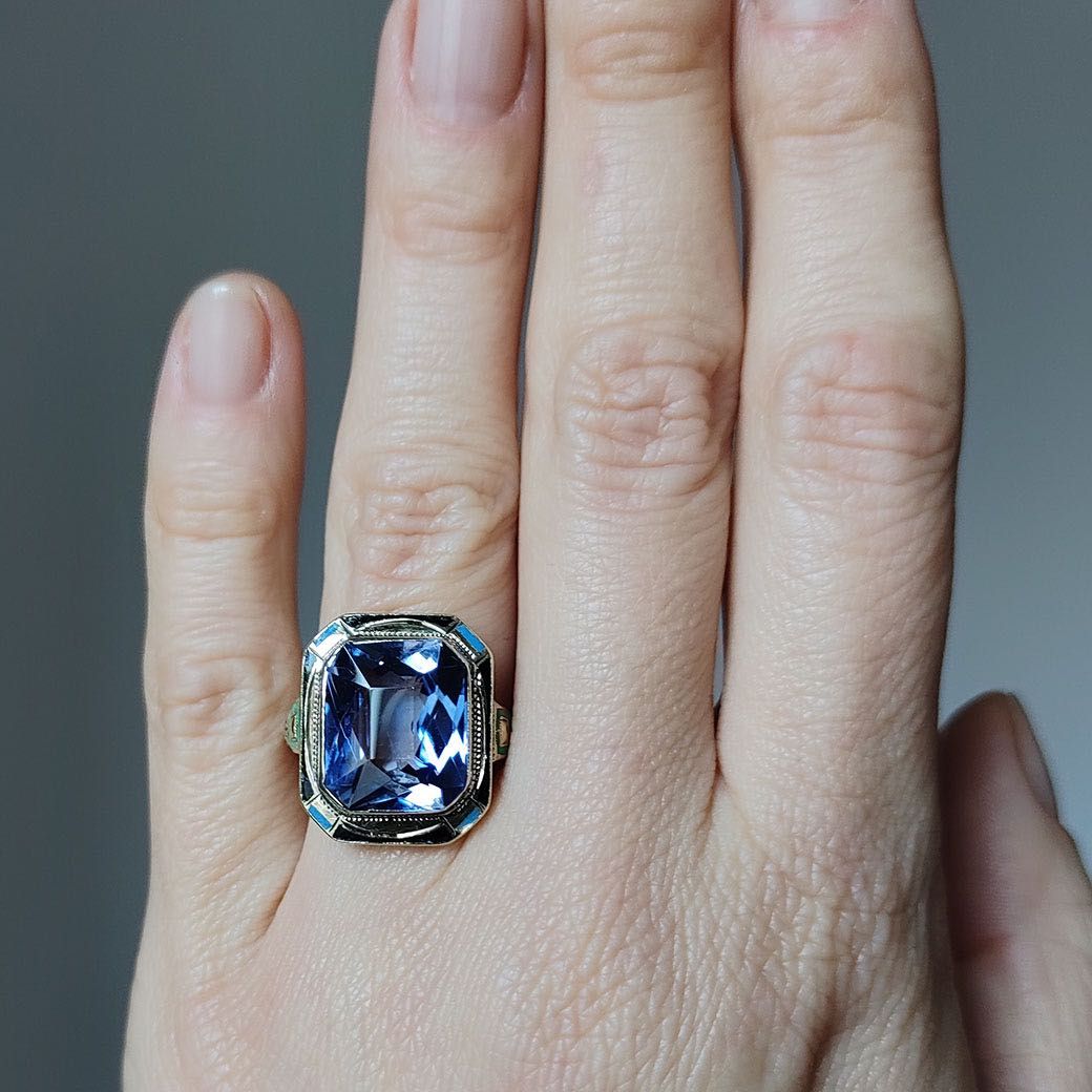 inel Art Deco, aur 14k, safir Verneuil, email, certif.