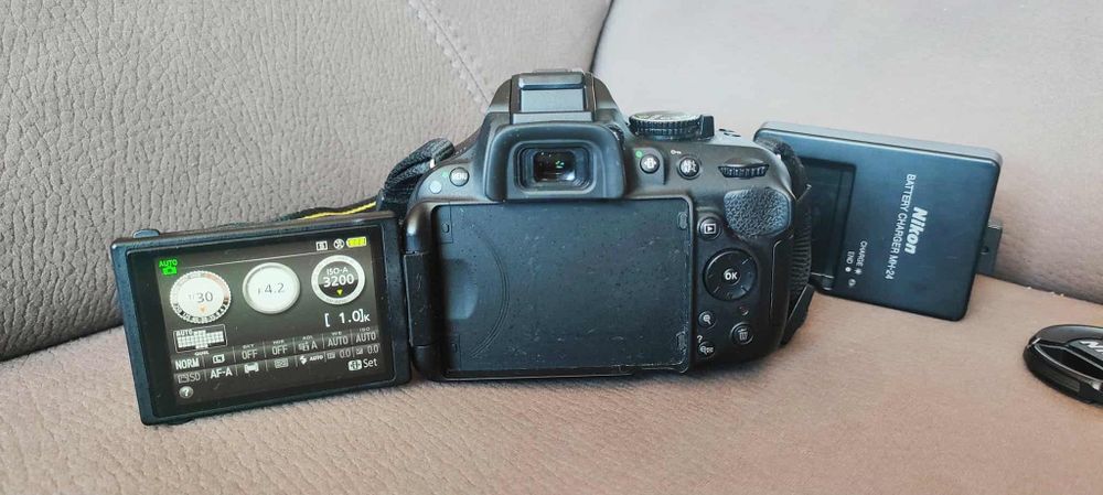 Nikon D5200+18-55VR
