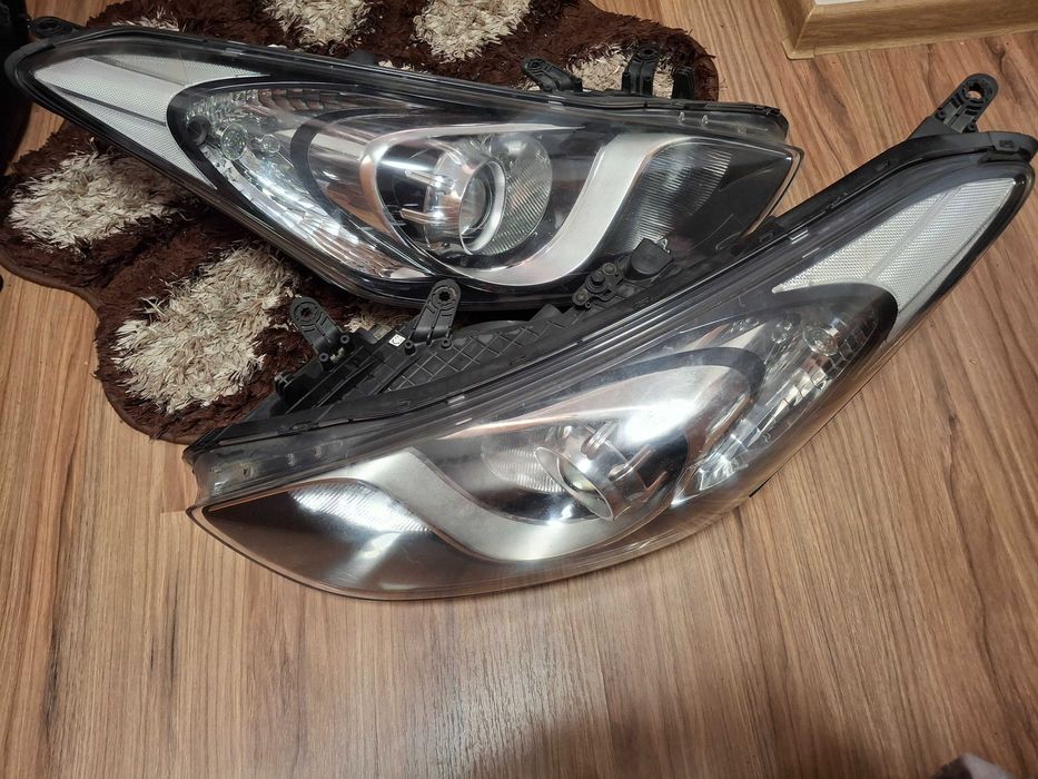 Vand Faruri Hyundai i30 2014