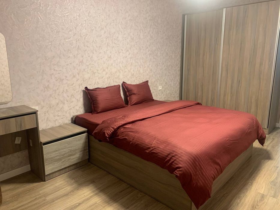 Гранд Мир! Напротив посольство России. сдается 4х комнатная квартира