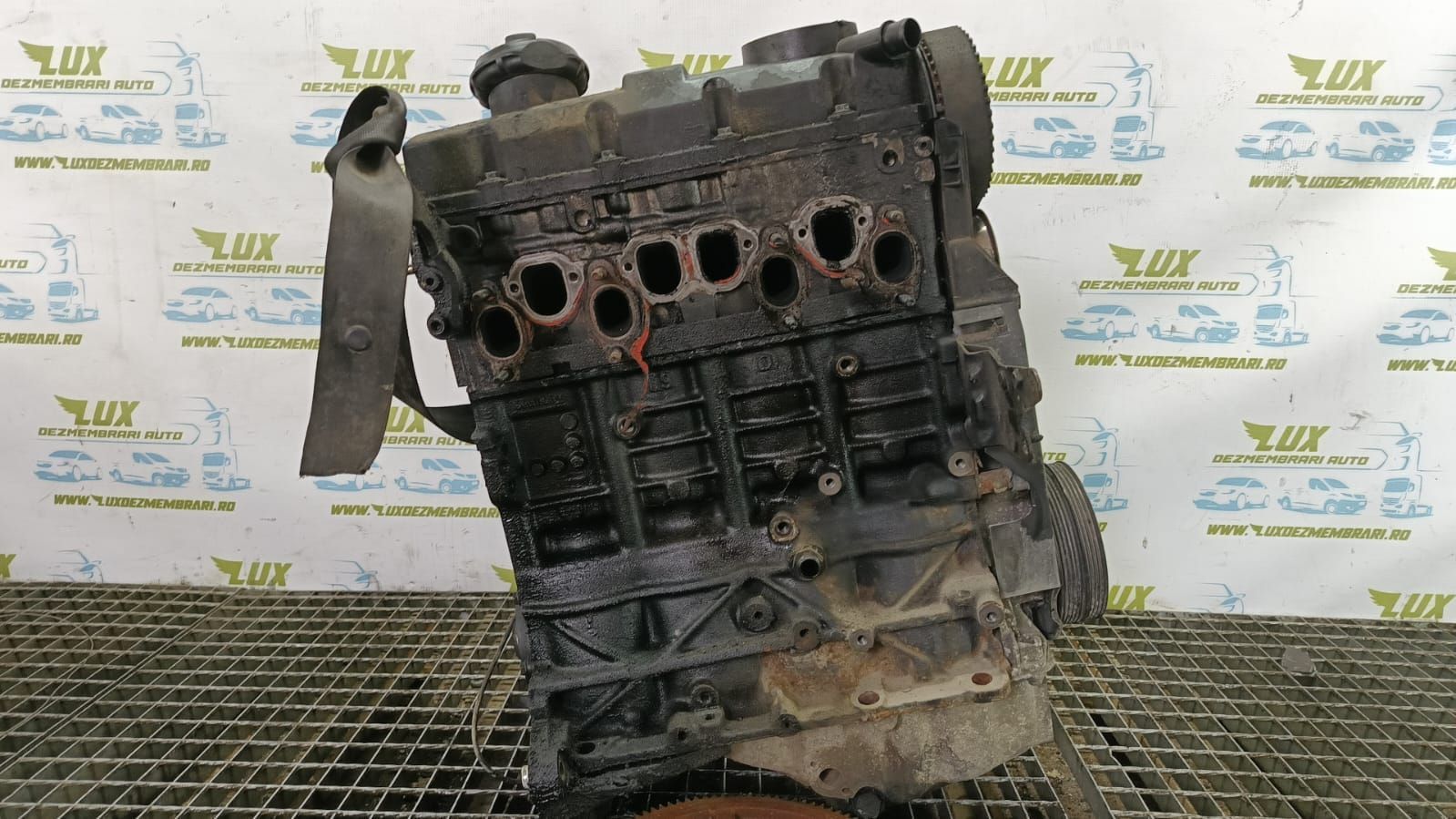 Motor complet fara anexe 1.9 tdi ajm Volkswagen VW Passat B5 [1996 -