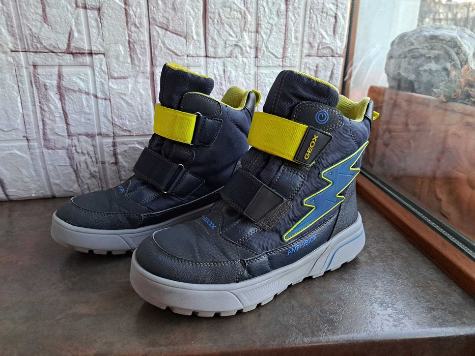детски ботуши,зимни обувки,боти,апрески,Geox номер35 за момче,геокс