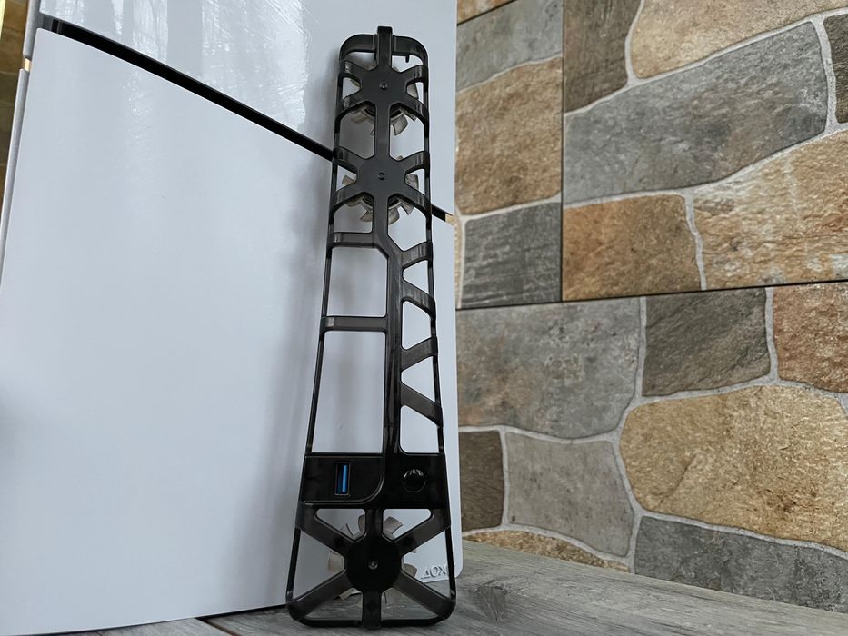 Vand PlayStation 5 in stare foarte buna