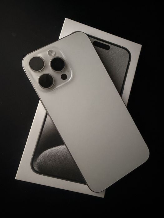 Iphone 15 Pro Max 256GB White Titanium - Impecabil