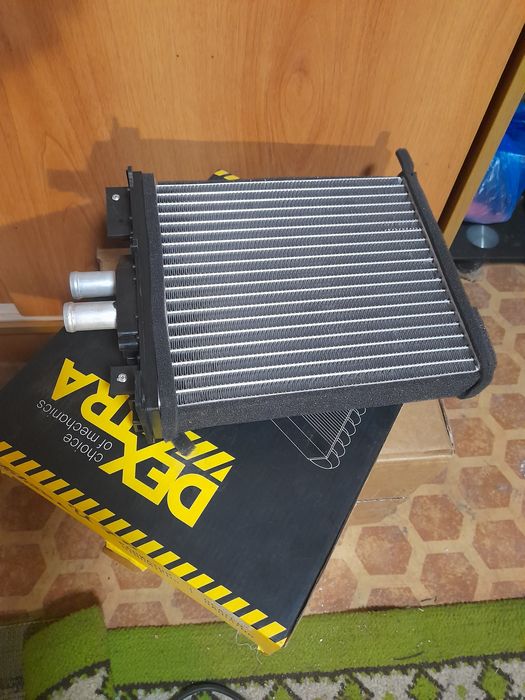 Радиатор  отопителя. Лада.