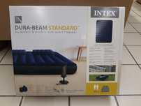 Saltea gonflabilă 2 persoane + pompa manuala pentru umflare