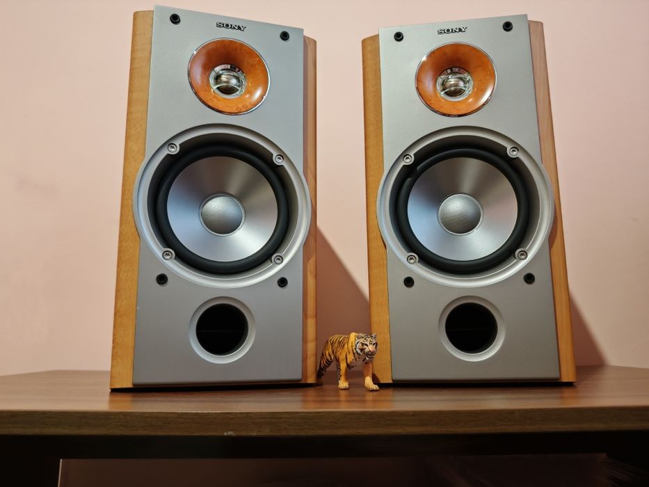 Sony SS-NX1. Boxe emblematice. Estetică de raft. Preț fix !