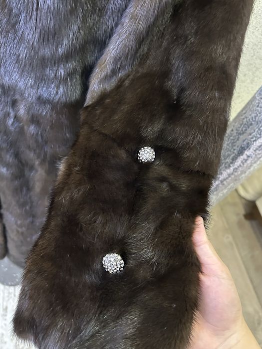 Продам новую норковую шубу!