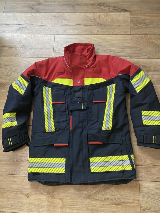 ROSENBAUER-jacheta , impecabila, profesionala, pt pompieri, size 48/50